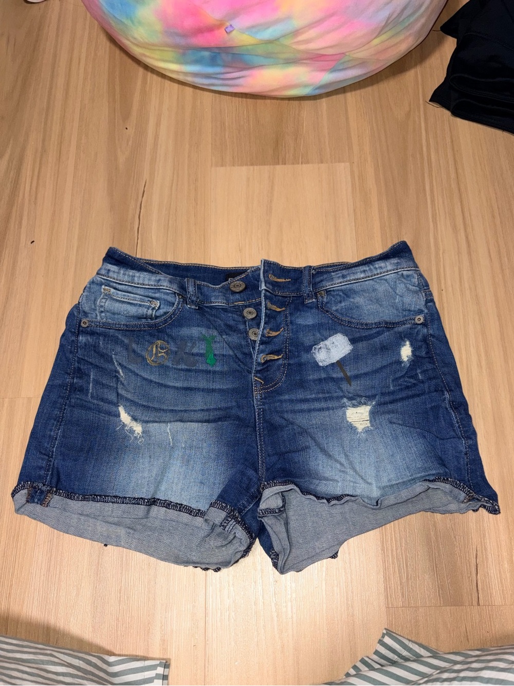 Casual Distressed Denim Shorts - Blue